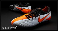 /album/lan%c3%a7amento%20-%20nike%20total%2090%20laser%20elite/soccer-bible-178-jpg/